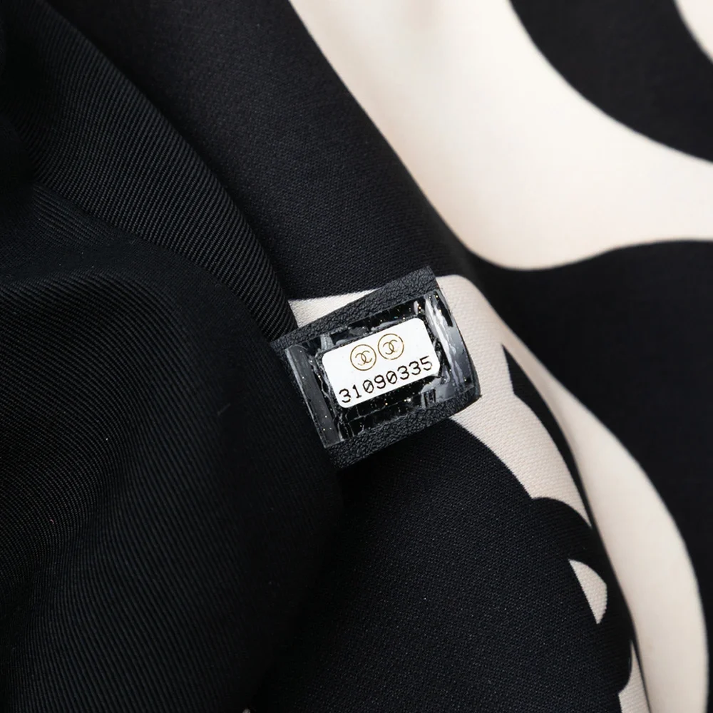 Chanel large 19